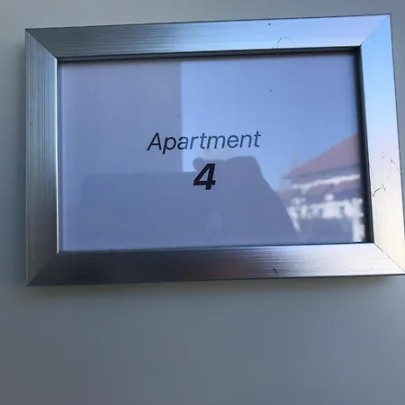 Clarkes Apartment Leopoldshohe